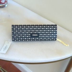 Fossil Gold and Brown aviator sunglasses with hard and soft case. NEW.